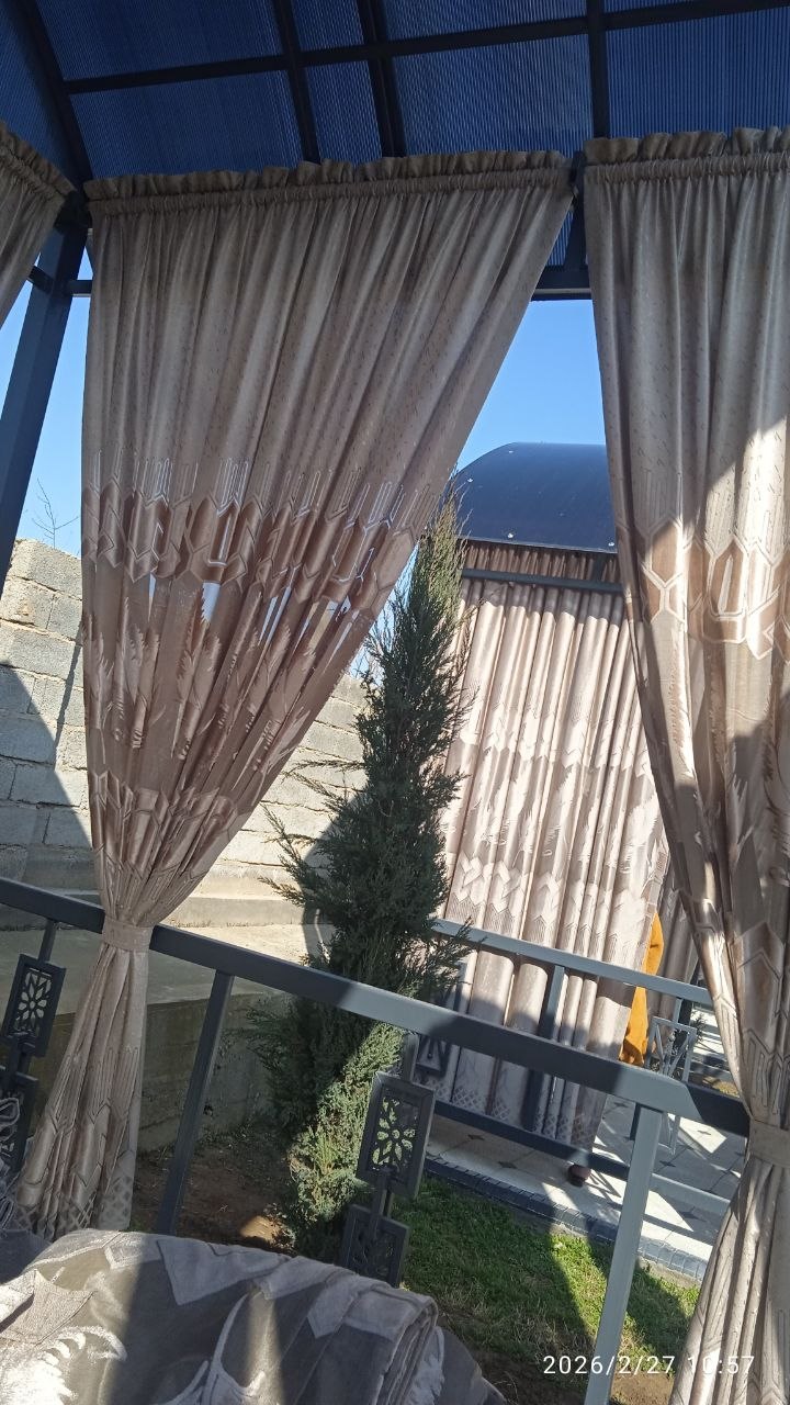 Yog'och karniz — yong'oq